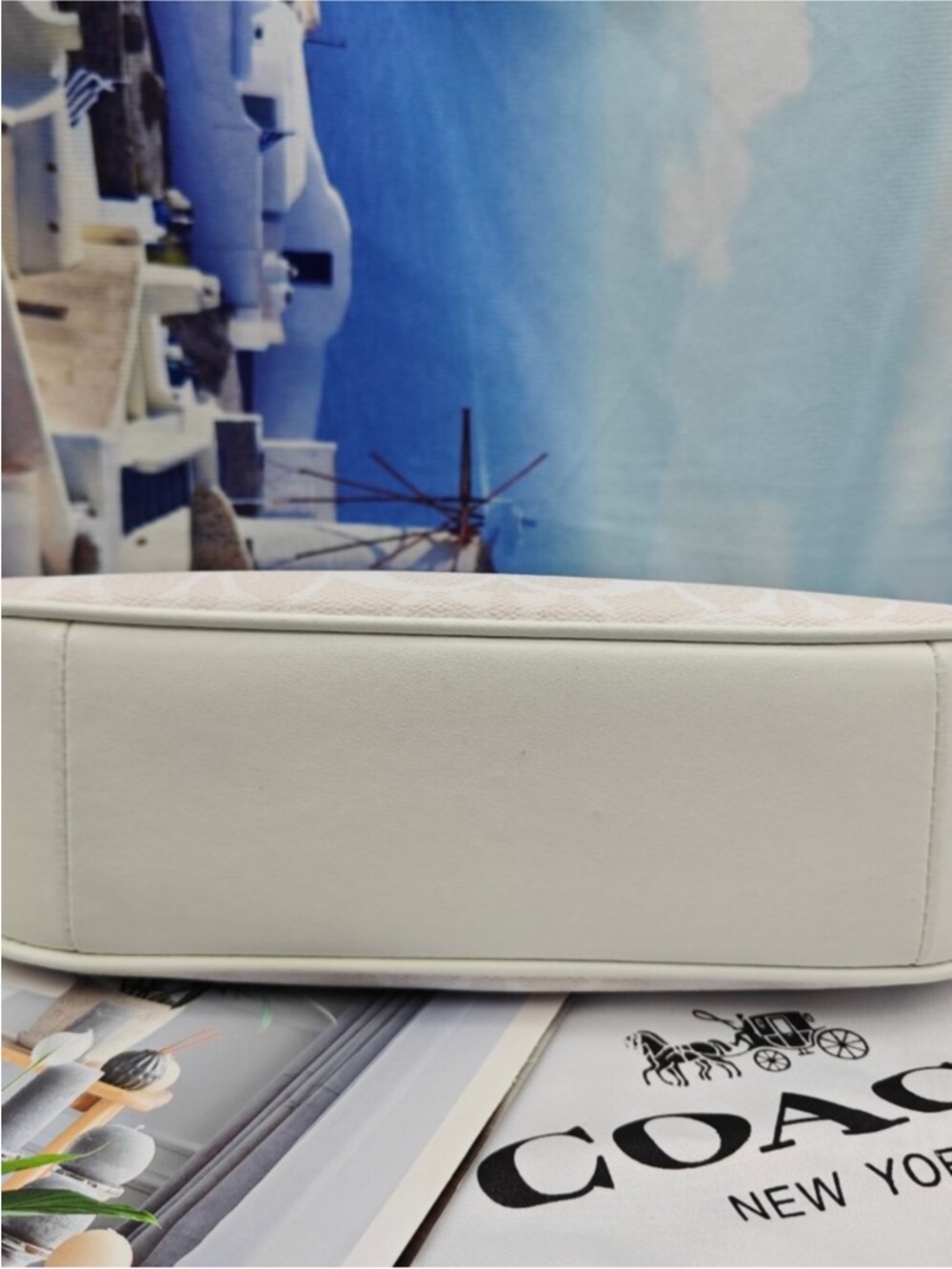 Coach crossbody/handbag - Picture 4 of 8